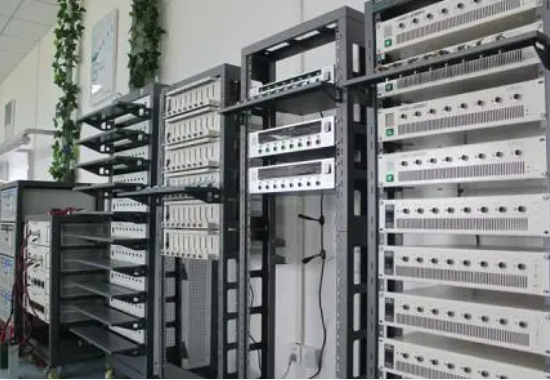 固態(tài)電池測試設備.png